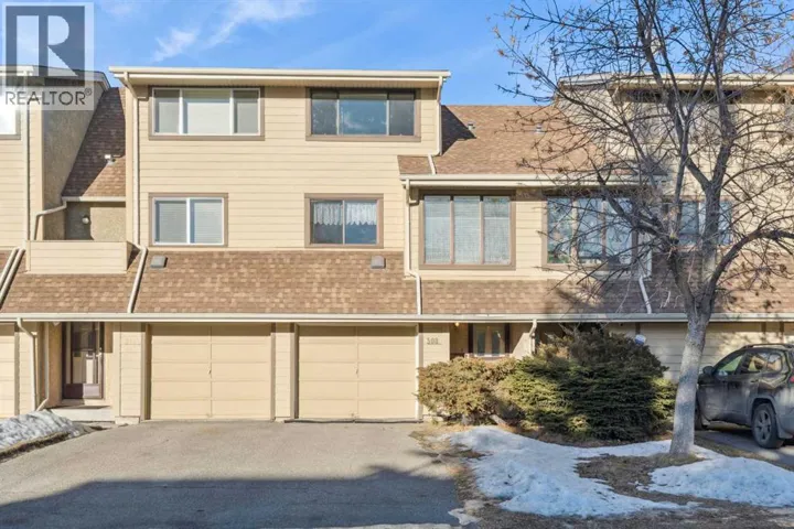 308 Woodvale Crescent SW, Calgary, Alberta T2W3P3
