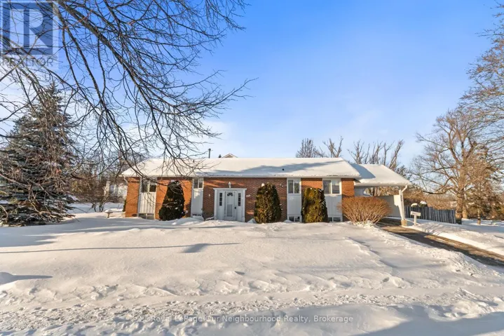 909 WHITEFIELD DRIVE, Peterborough (Otonabee Ward 1), Ontario K9J7W1