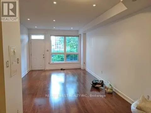 24 - 17 POWERHOUSE STREET, Toronto (Dovercourt-Wallace Emerson-Junction), Ontario M6H0C5