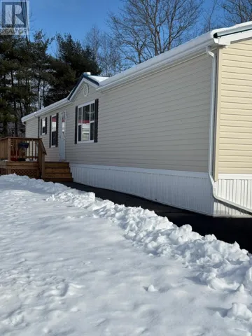 174 Sherbrooke Avenue, Bridgewater, Nova Scotia B4V4G1