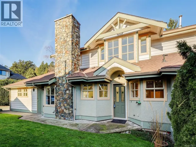 10 500 Marsett Pl, Saanich, British Columbia V8Z7J1