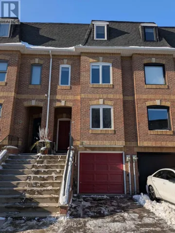 64 ARNOLD AVENUE, Toronto (Regent Park), Ontario M5A3B2