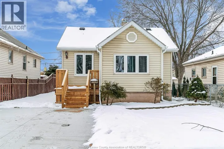 687 Stanley STREET, Windsor, Ontario N8X3B3