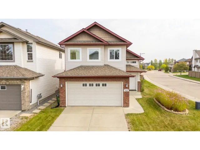 8390 SHASKE CR NW, Edmonton, Alberta T6R0B5