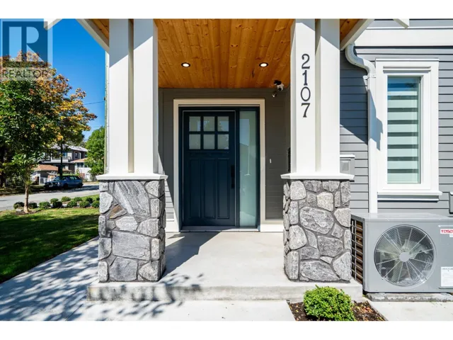 2107 E 33RD AVENUE, Vancouver, British Columbia V5N3E9