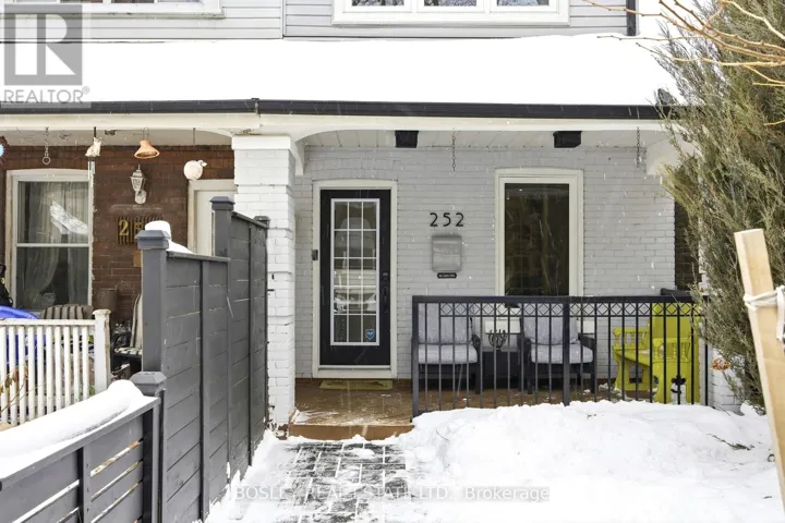252 HIGHFIELD ROAD, Toronto (Greenwood-Coxwell), Ontario M4L2V5