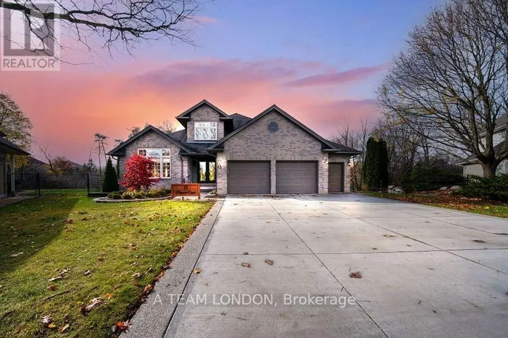 15 BAYSIDE COURT, London East (East D), Ontario N5Y5M6