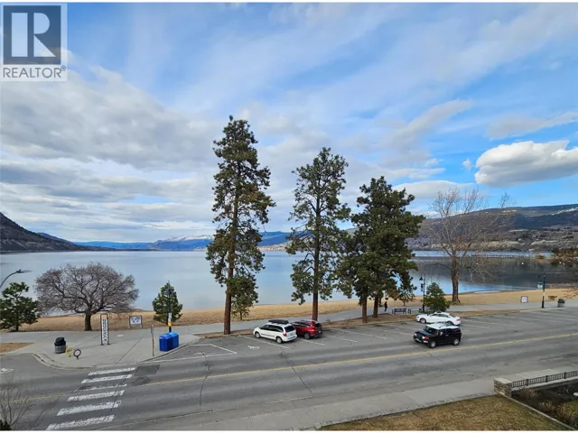 578 Lakeshore Drive Unit# 402, Penticton, British Columbia V2A1B9