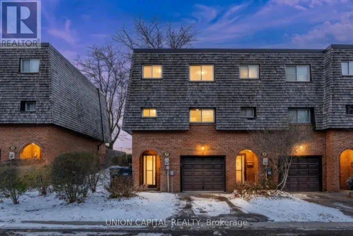 9 BRIAR PATH, Brampton (Avondale), Ontario L6T2A2