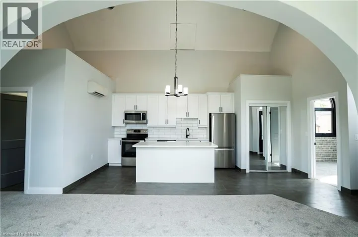 130 ELGIN Street Unit# 6, Brantford, Ontario N3S5A5