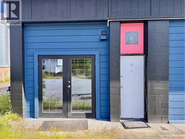 1 626 SHAW ROAD, Gibsons, British Columbia V0N1V8