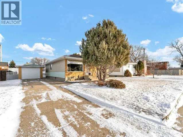 763 Bassett Crescent NW, Medicine Hat, Alberta T1A6Z2