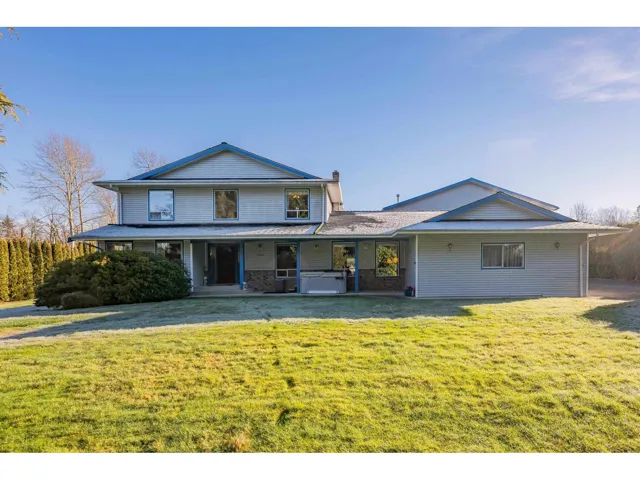 18825 76 AVENUE, Surrey, British Columbia V4N6C5