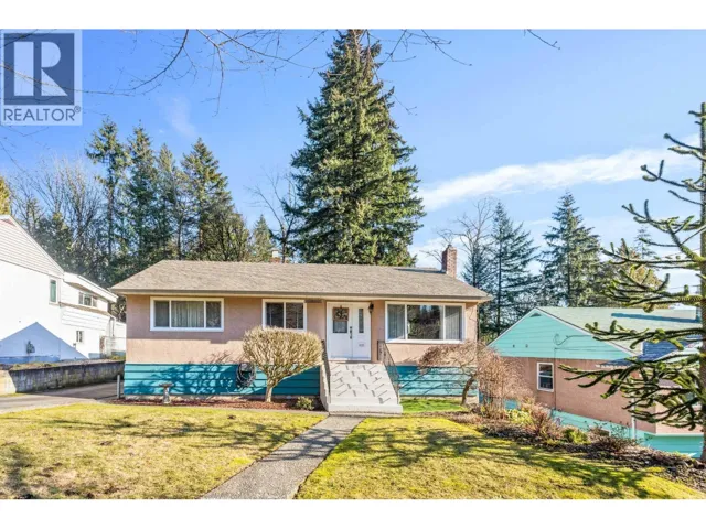 8222 JOFFRE AVENUE, Burnaby, British Columbia V5J3L3