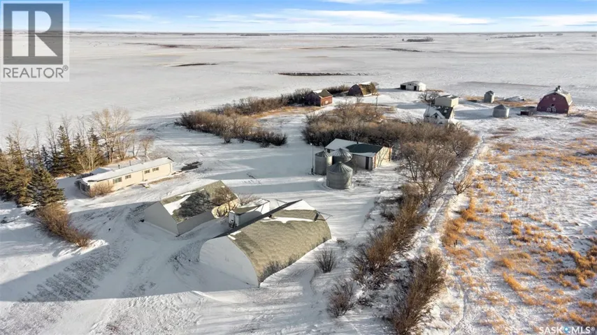 Bender Acreage, Loreburn Rm No. 254, Saskatchewan S0H2S0