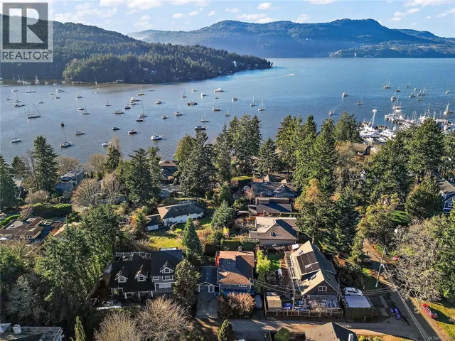 5 869 Clarke Rd, Central Saanich, British Columbia V8M2G1