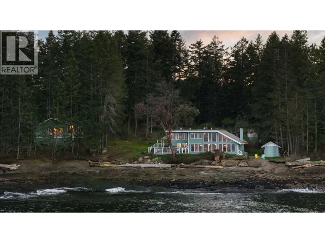 281 BELLHOUSE ROAD, Galiano Island, British Columbia V0N1P0