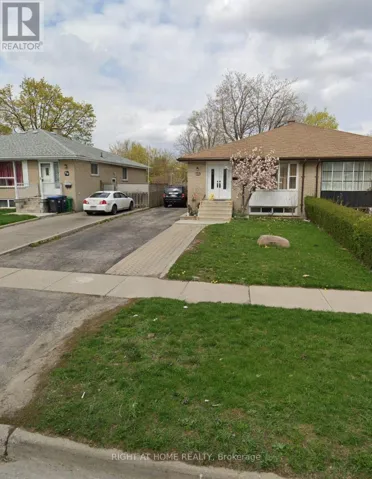 UPSTAIRS ONLY - 31 ALOMA CRESCENT, Brampton (Avondale), Ontario L6T2N8