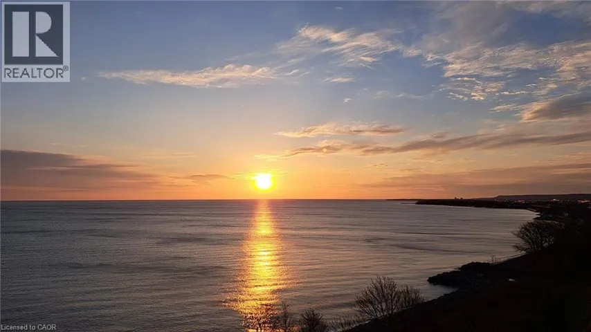 301 FRANCES Avenue Unit# 704, Stoney Creek, Ontario L8E3W6