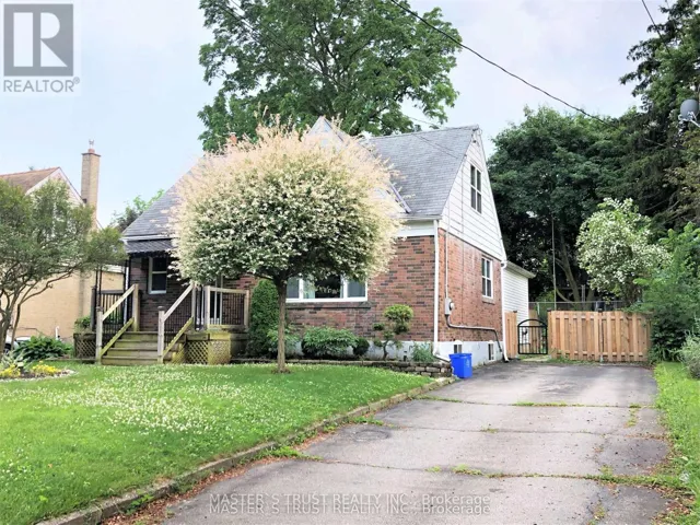 262 QUEEN MARY DRIVE, Oakville (CO Central), Ontario L6K3L2