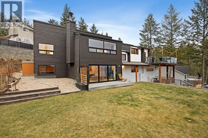 1632 Griffiths Place, West Kelowna, British Columbia V1Z2T7