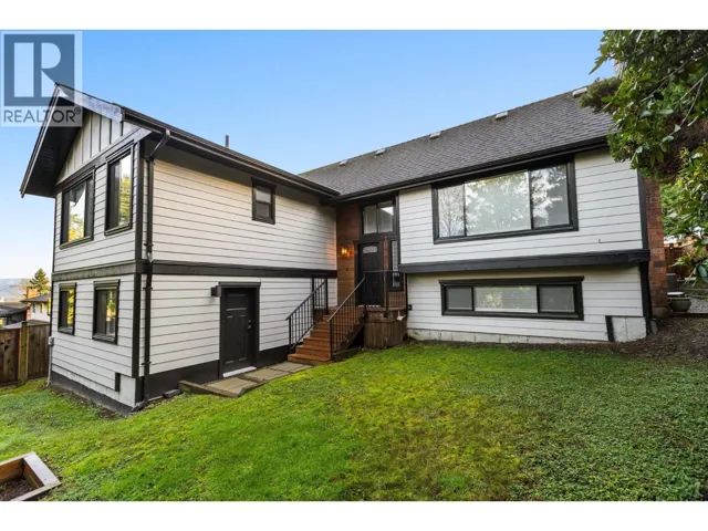 3214 MARINER WAY, Coquitlam, British Columbia V3C4K7