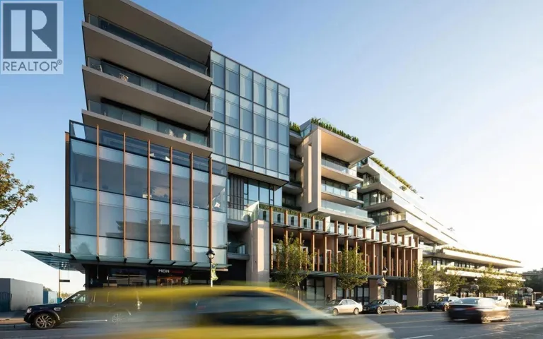 CRU 04 1328 MARINE DRIVE, West Vancouver, British Columbia V7T1B5