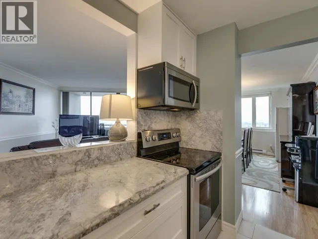 902 3920 HASTINGS STREET, Burnaby, British Columbia V5C6C7