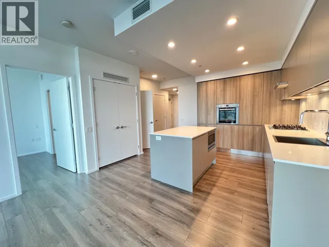 1006 3809 EVERGREEN PLACE PLACE, Burnaby, British Columbia V3J0M1