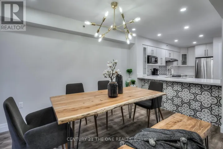 710 - 75 WELDRICK ROAD E, Richmond Hill (Observatory), Ontario L4C0H9