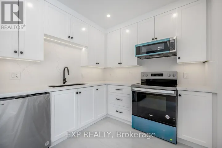 LANEWAY - 635 ANNETTE STREET, Toronto (Runnymede-Bloor West Village), Ontario M6S2C5