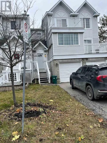 64 - 123 CASTLEGREEN PRIVATE, Ottawa, Ontario K1T3N2