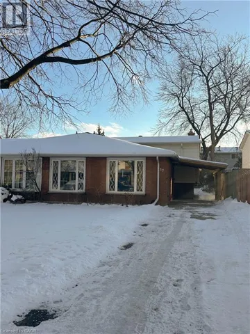 17 ROSANNE Crescent, Hamilton, Ontario L8T2T8