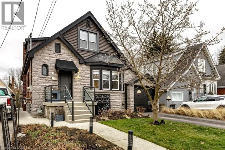 17 GARY Avenue, Hamilton, Ontario L8S1Y2