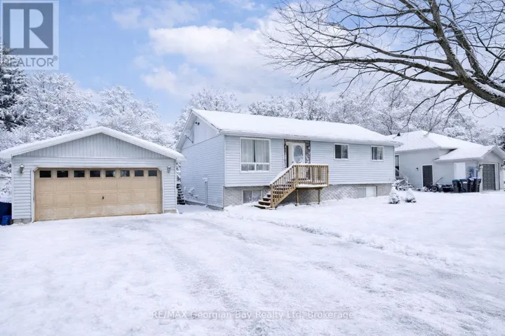 144 GEORGE STREET, Tay (Victoria Harbour), Ontario L0K2A0