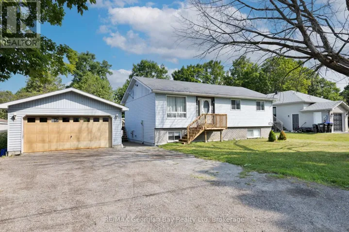 144 GEORGE STREET, Tay (Victoria Harbour), Ontario L0K2A0