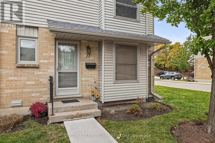 11 - 141 CONDOR COURT, London East (East P), Ontario N5W6A1