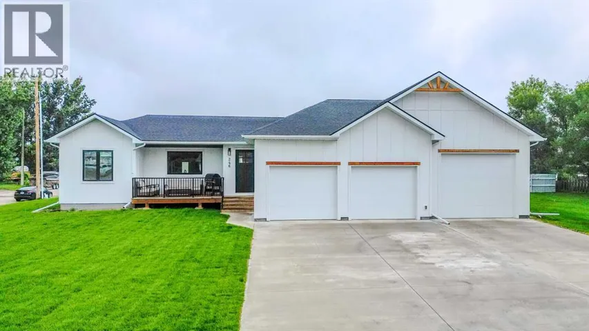 246 4A Street, Stirling, Alberta T0K2E0