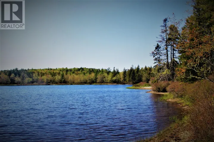 2 Laconia Road, Lunenburg, Nova Scotia B4V5V9