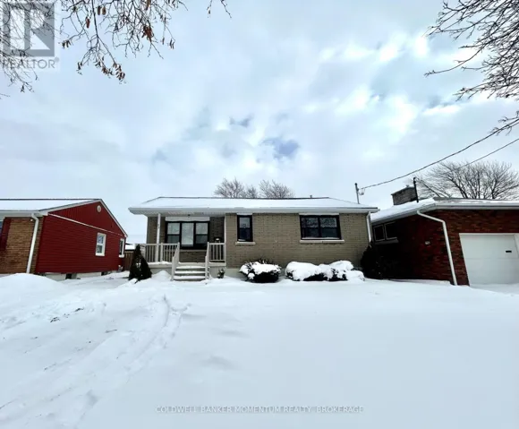 MAIN - 34 GOLDEN BOULEVARD, Welland (Lincoln/Crowland), Ontario L3B1H4