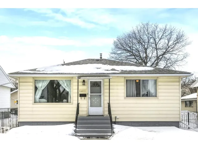 12032 55 ST NW NW, Edmonton, Alberta T5W2R2