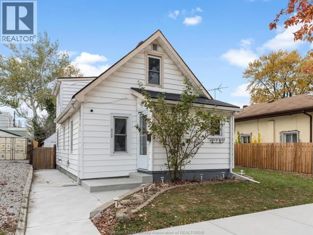 2509 ALEXIS ROAD, Windsor, Ontario N9J1Y3