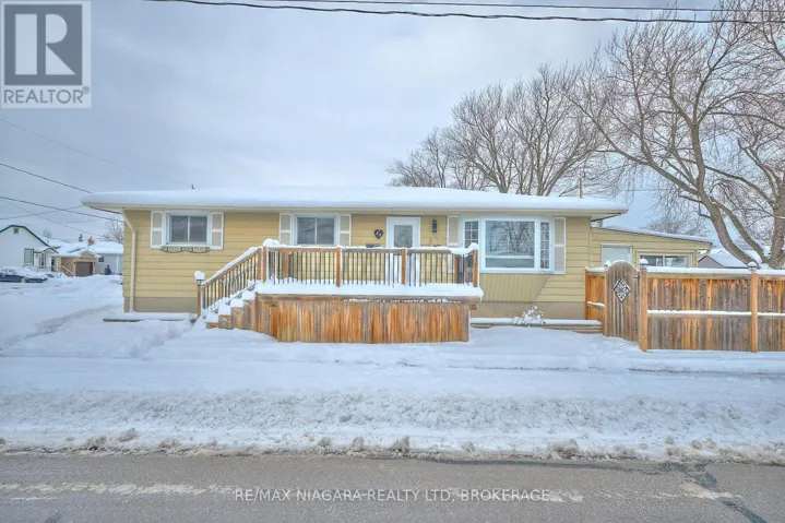 23 ALEXANDRA BOULEVARD, St. Catharines (Secord Woods), Ontario L2P1J6