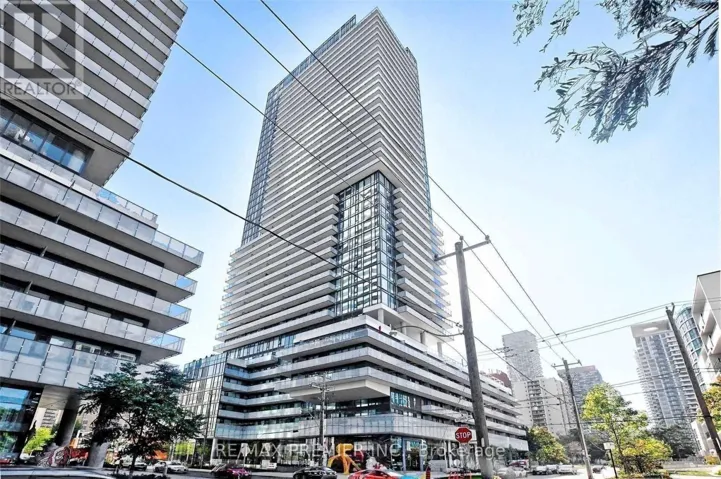 207 - 161 ROEHAMPTON AVENUE, Toronto (Mount Pleasant West), Ontario M4P0C8