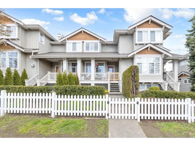 3 14877 58 AVENUE, Surrey, British Columbia V3S8Y9