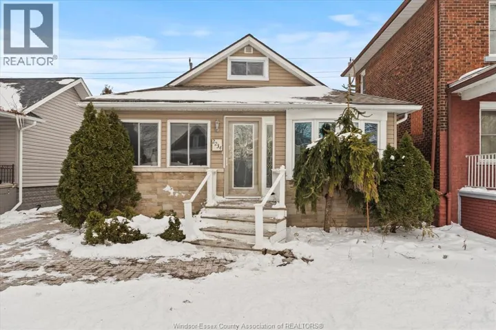 2234 Highland, Windsor, Ontario N8X3S4