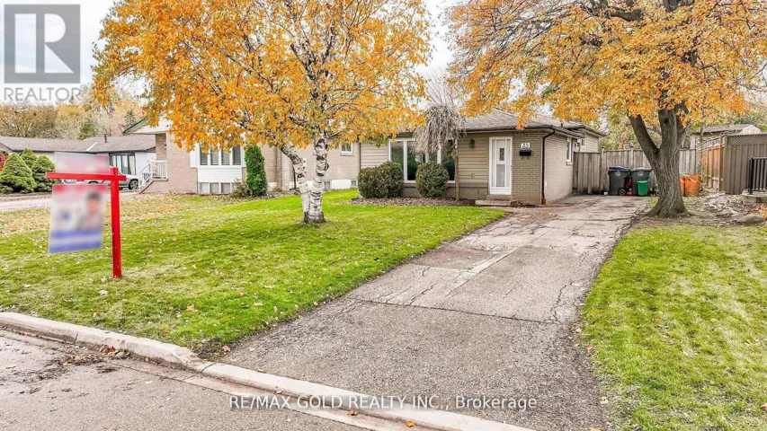 35 DUKE ROAD, Brampton (Southgate), Ontario L6T3J9