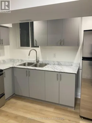 78 STARHILL CRESCENT, Brampton (Sandringham-Wellington), Ontario L6R2W1