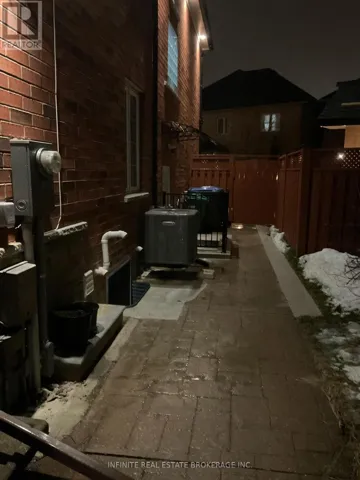 78 STARHILL CRESCENT, Brampton (Sandringham-Wellington), Ontario L6R2W1