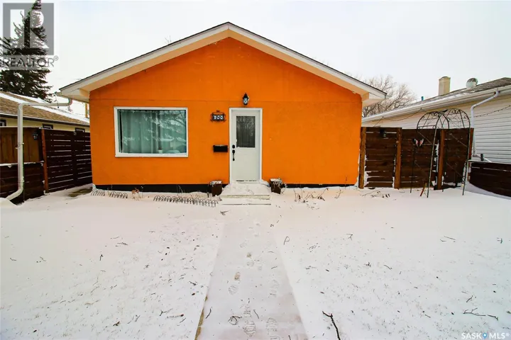 688 1st STREET W, Shaunavon, Saskatchewan S0N2M0
